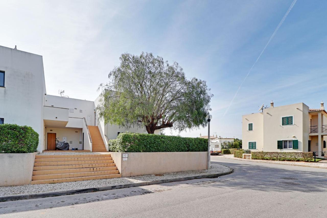 Pera Secret Garden 1 And Pool By Homing Apartamento Exterior foto